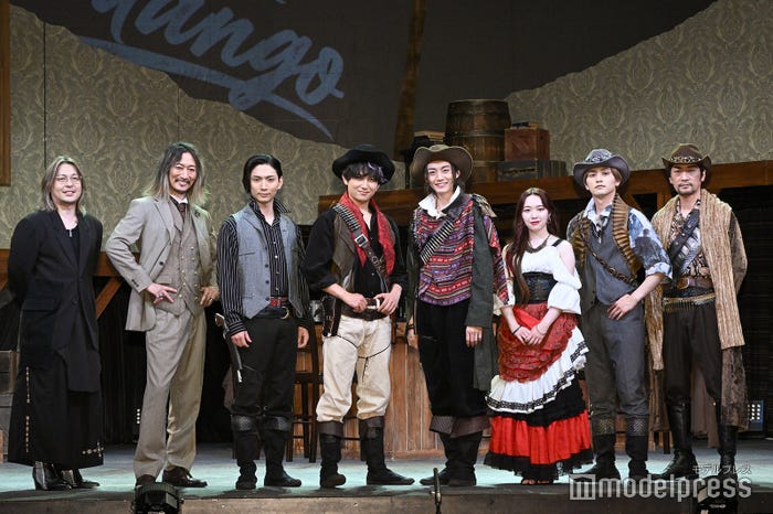 西田大輔、萩野崇、校條拳太朗、萩谷慧悟、長妻怜央、渡辺みり愛、瀬戸利樹、松田賢二(C)モデルプレス