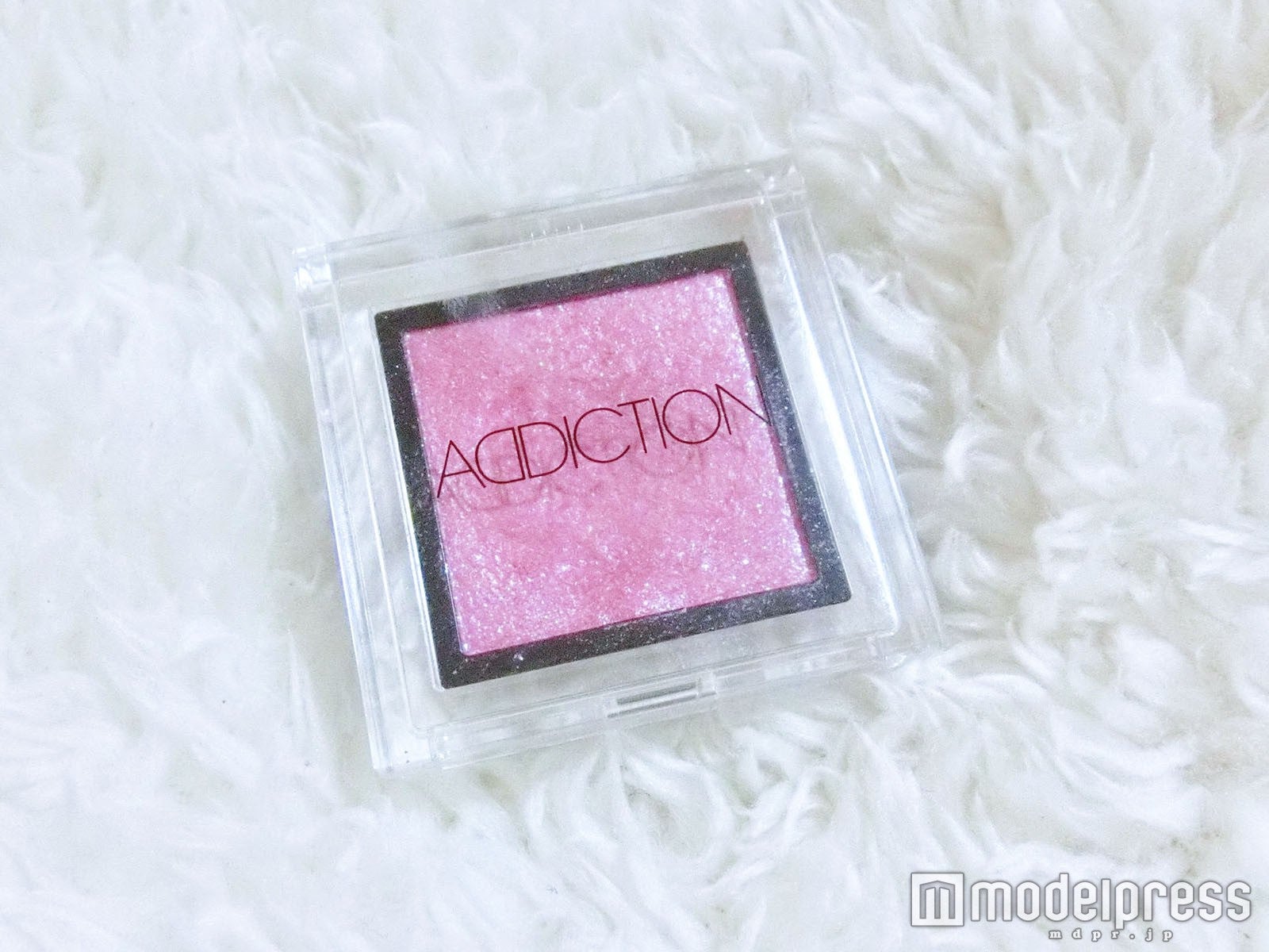 【ADDICTION】「ザ アイシャドウ」“099　ミスユーモア”／写真：mari（C）モデルプレス