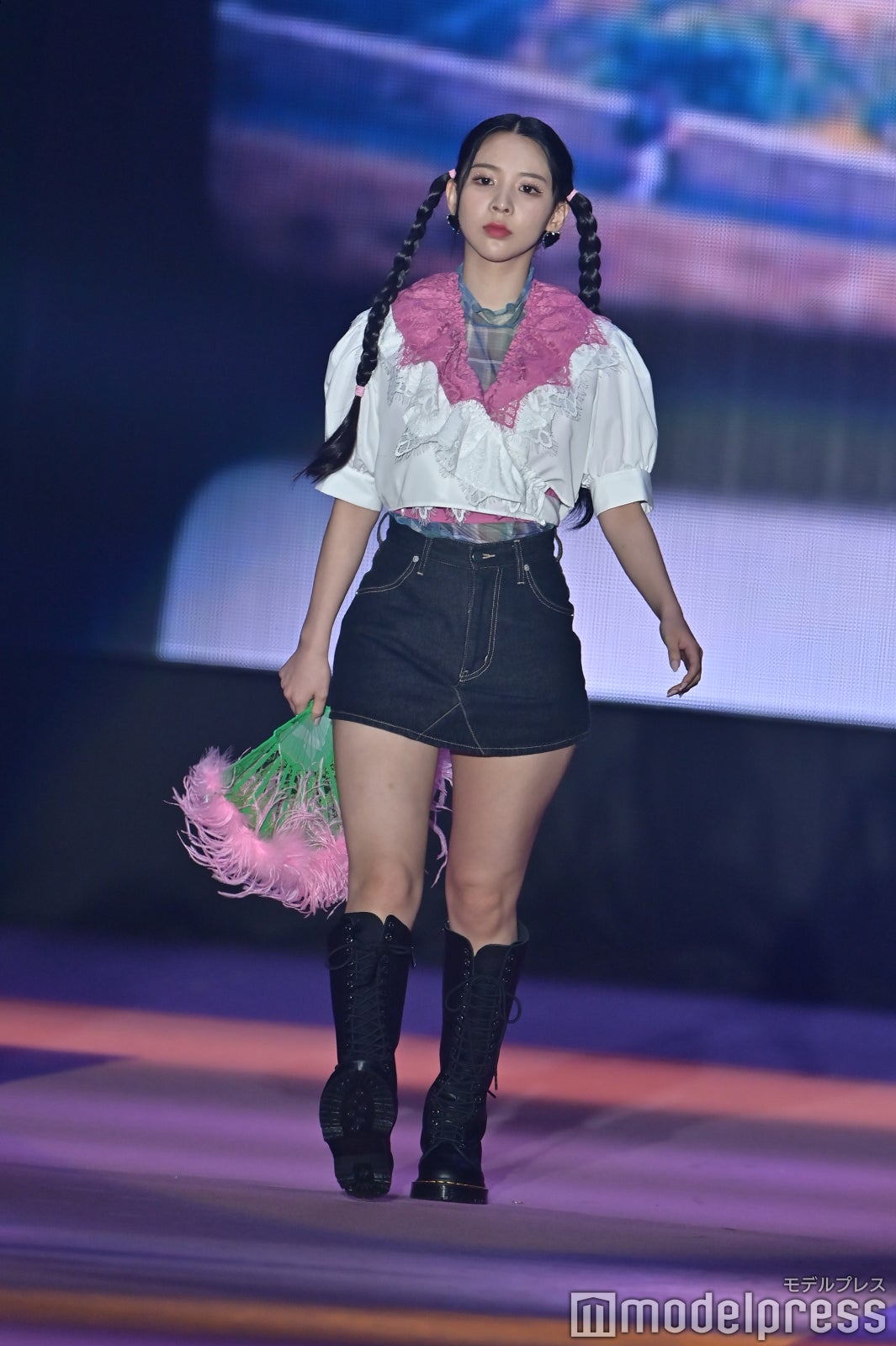 （C）モデルプレス