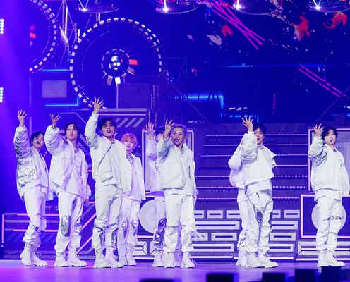 TREASURE「JIKJIN」から「HELLO」へ繋げるメドレー 会場のボルテージ高める<2022 MAMA AWARDS DAY2>