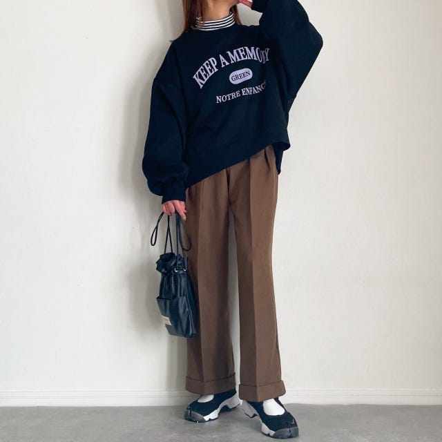 GU　インタックワイドパンツ　コーデ　スウェット
