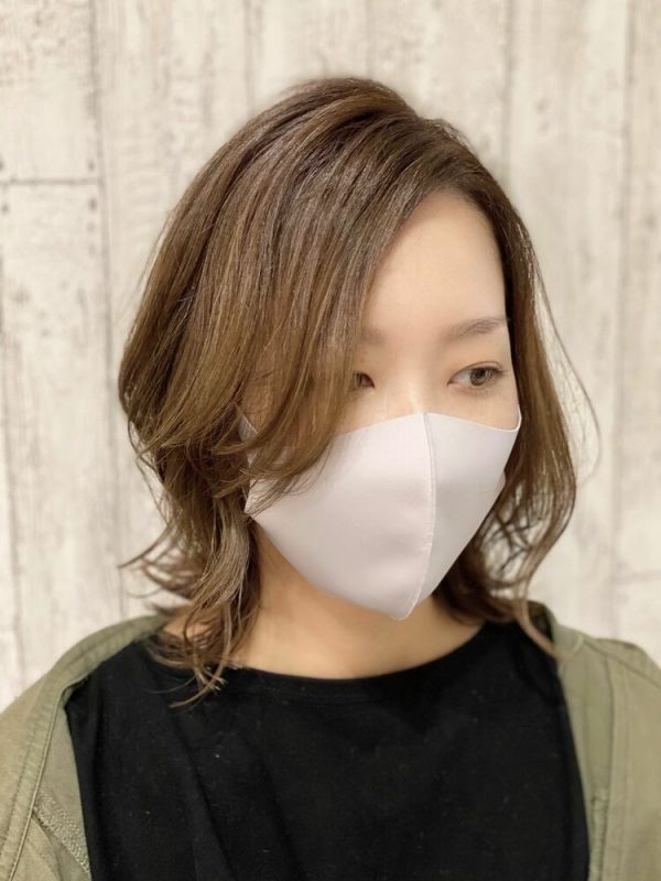 面長さんに似合うウルフカット 21 トレンドヘアで顔型をおしゃれにカバー モデルプレス