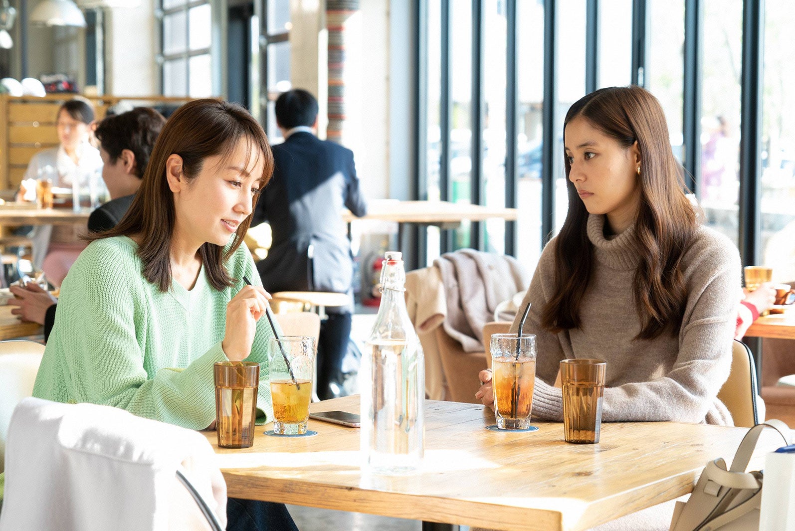 矢田亜希子、新木優子／「モトカレマニア」最終話より（C）フジテレビ