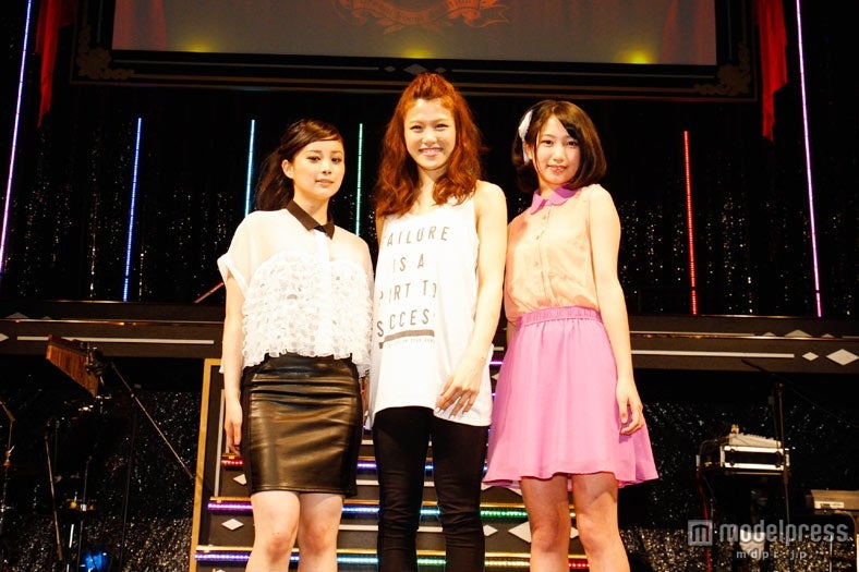 「Dream Vocal Audition」グランプリ3名／左から：塩野谷早耶香、泉彩世子、上野優華