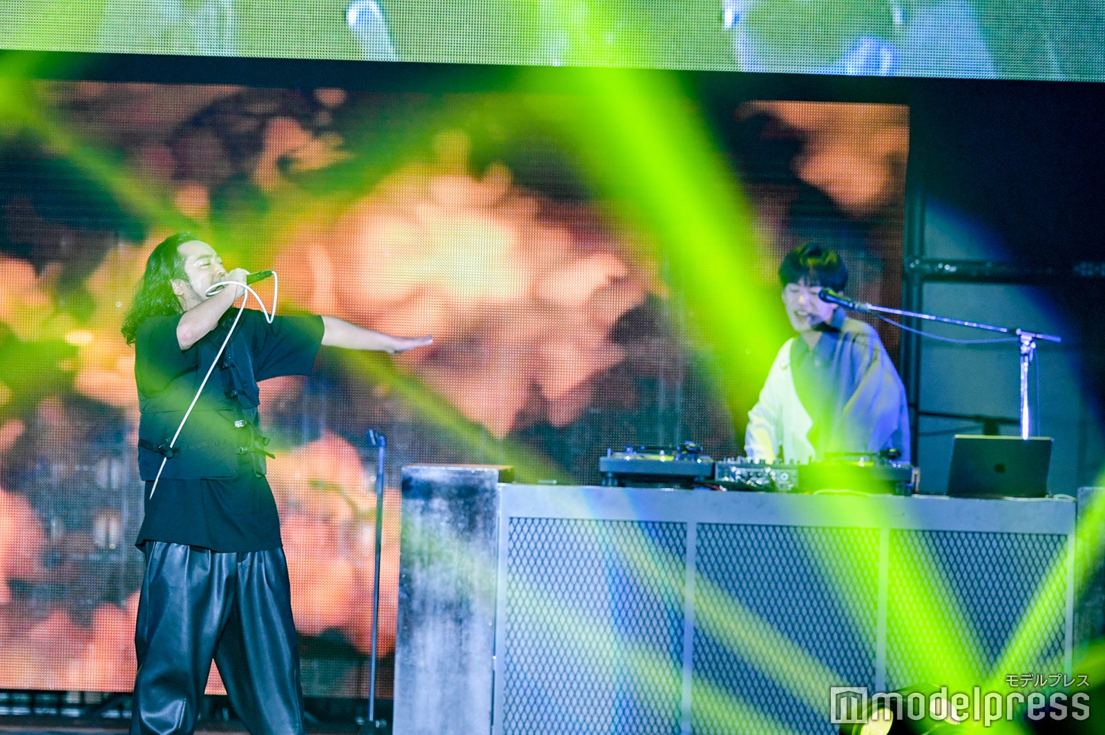 Creepy Nuts（C）モデルプレス