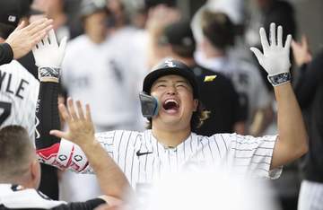 村上宗隆 日本人ルーキー史上初の30号到達！最長スランプ乗り越え17試合ぶりの一発に笑顔 本拠地熱狂 ホワイトソックスを変えた男が新たな勲章