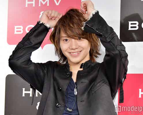 佐藤流司、猫耳・ゴスロリ・肉体美を語る 可愛すぎた“神対応”も