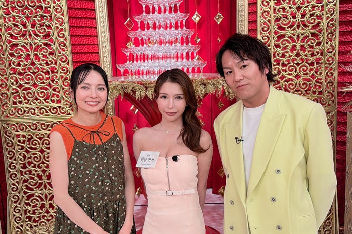 (左から)ベッキー、愛泉もか、狩野英孝(提供写真)