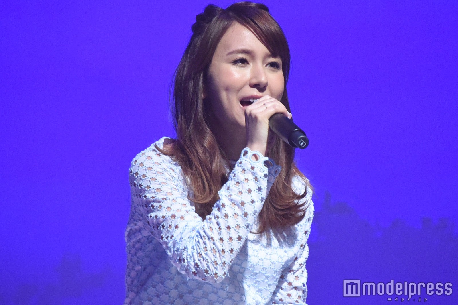 May J、浅田舞（C）モデルプレス