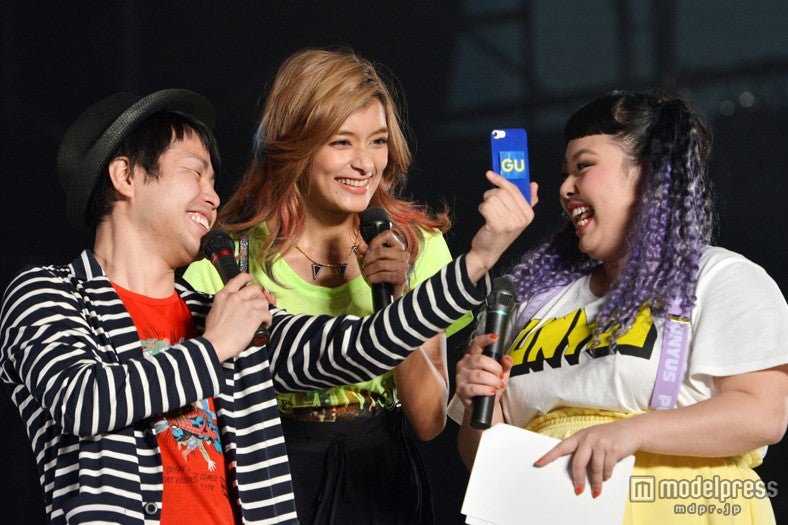 （左より）陣内智則、ローラ、渡辺直美