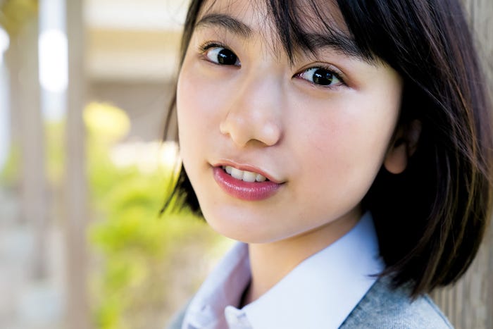 池間夏海(C)Takeo Dec./集英社