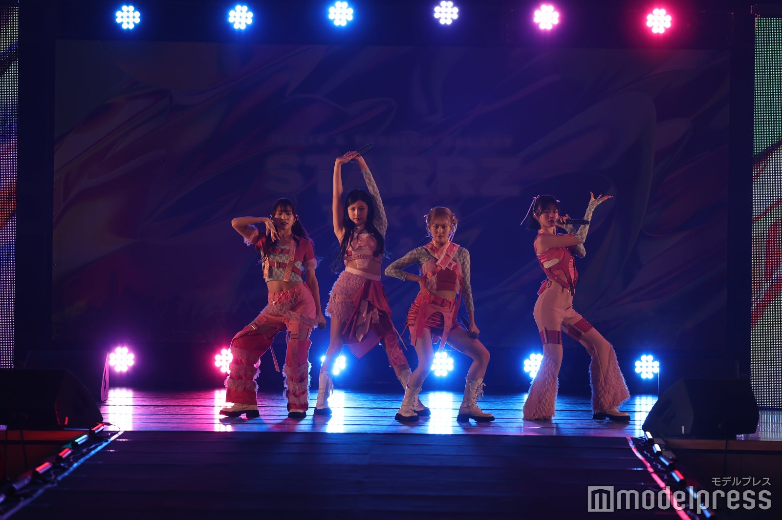 ＠onefive（C）モデルプレス