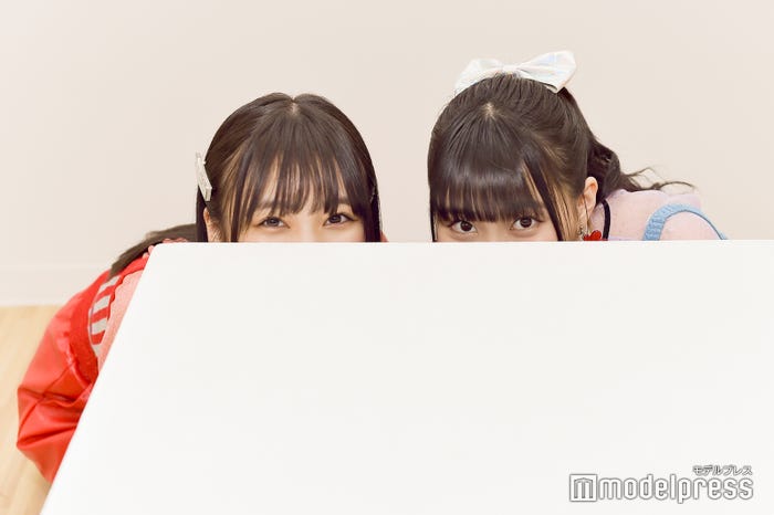控えめに言っても可愛すぎるなこみく劇場①/矢吹奈子&田中美久 (C)モデルプレス