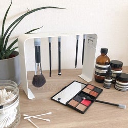 コスメや香水など化粧品収納アイデアを紹介 おしゃれで使いやすい空間に モデルプレス コスメや香水など化粧品収納アイデアを紹介 おしゃれで使いやすい空間に モデルプレス