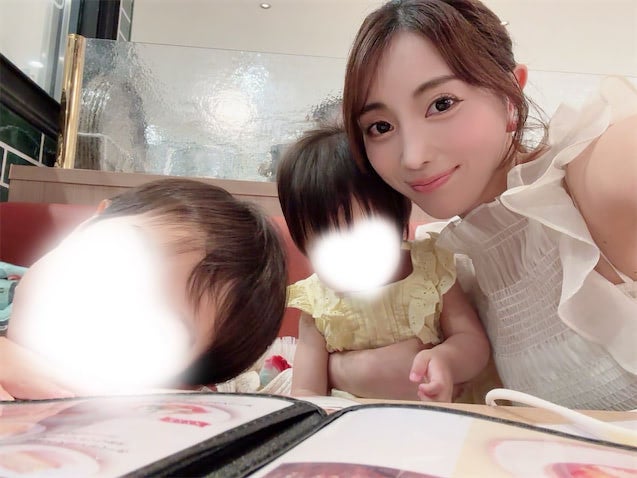 2児の母・森咲智美、初のワンオペで子ども2人とお出かけ「私にとって大冒険」