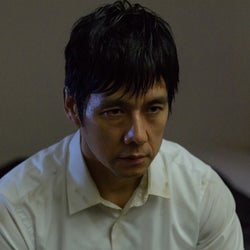 西島秀俊、業の闇に飲まれるやり手商社マンを熱演『ミステリースペシャル「満願」』第1夜「万灯」