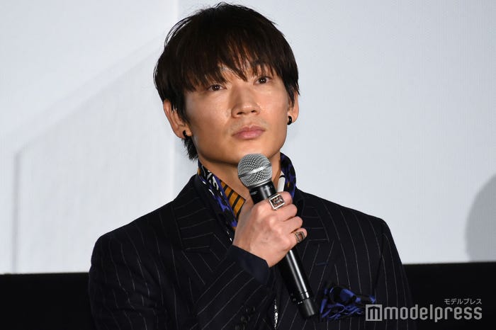 綾野剛(C)モデルプレス