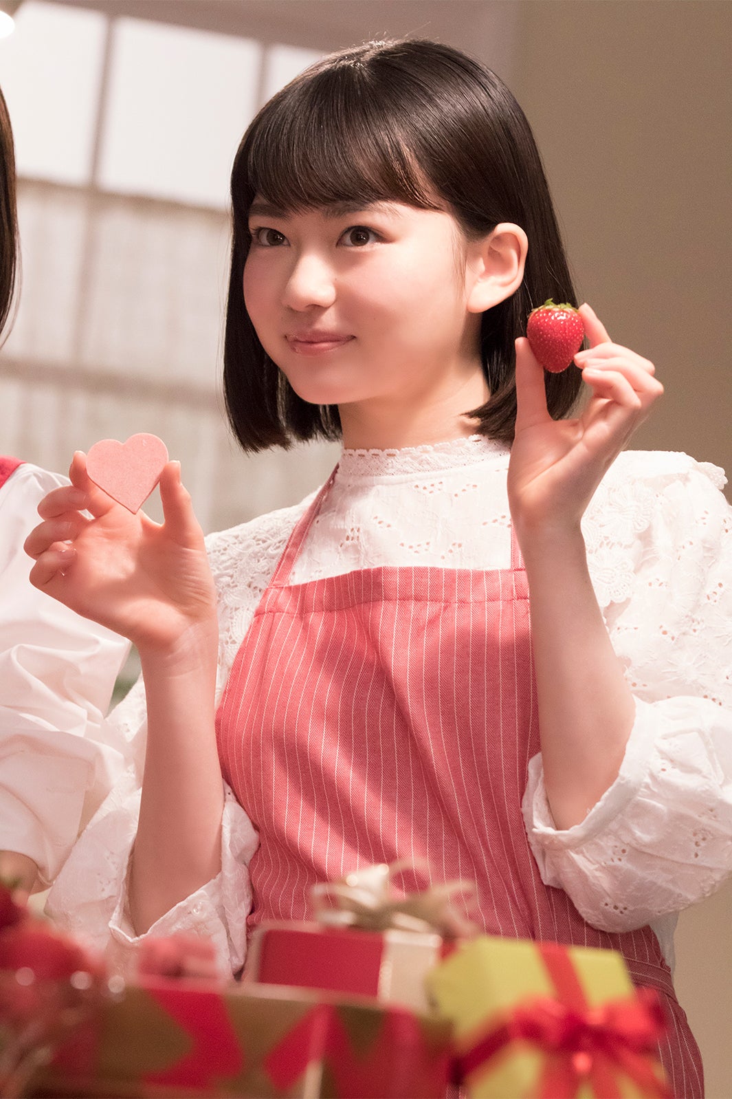 浜辺美波 山田杏奈 久間田琳加サイン入りミラー