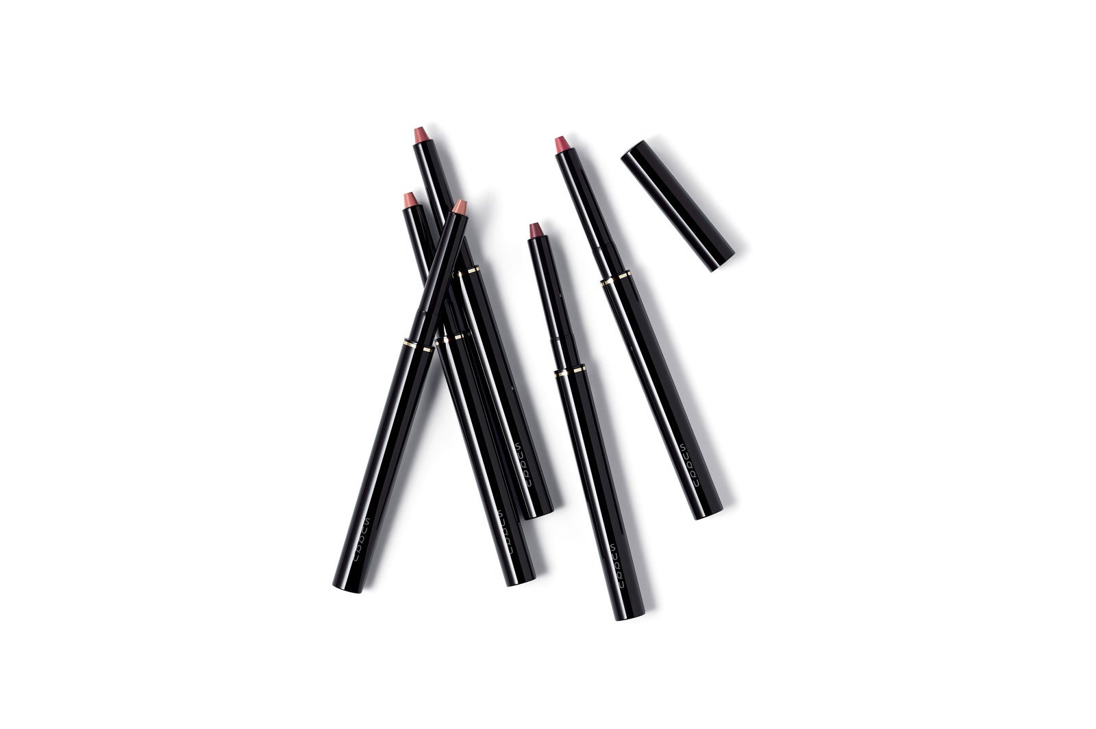 「SUQQU リップ ディファイニング ペンシル」／画像提供：SUQQU