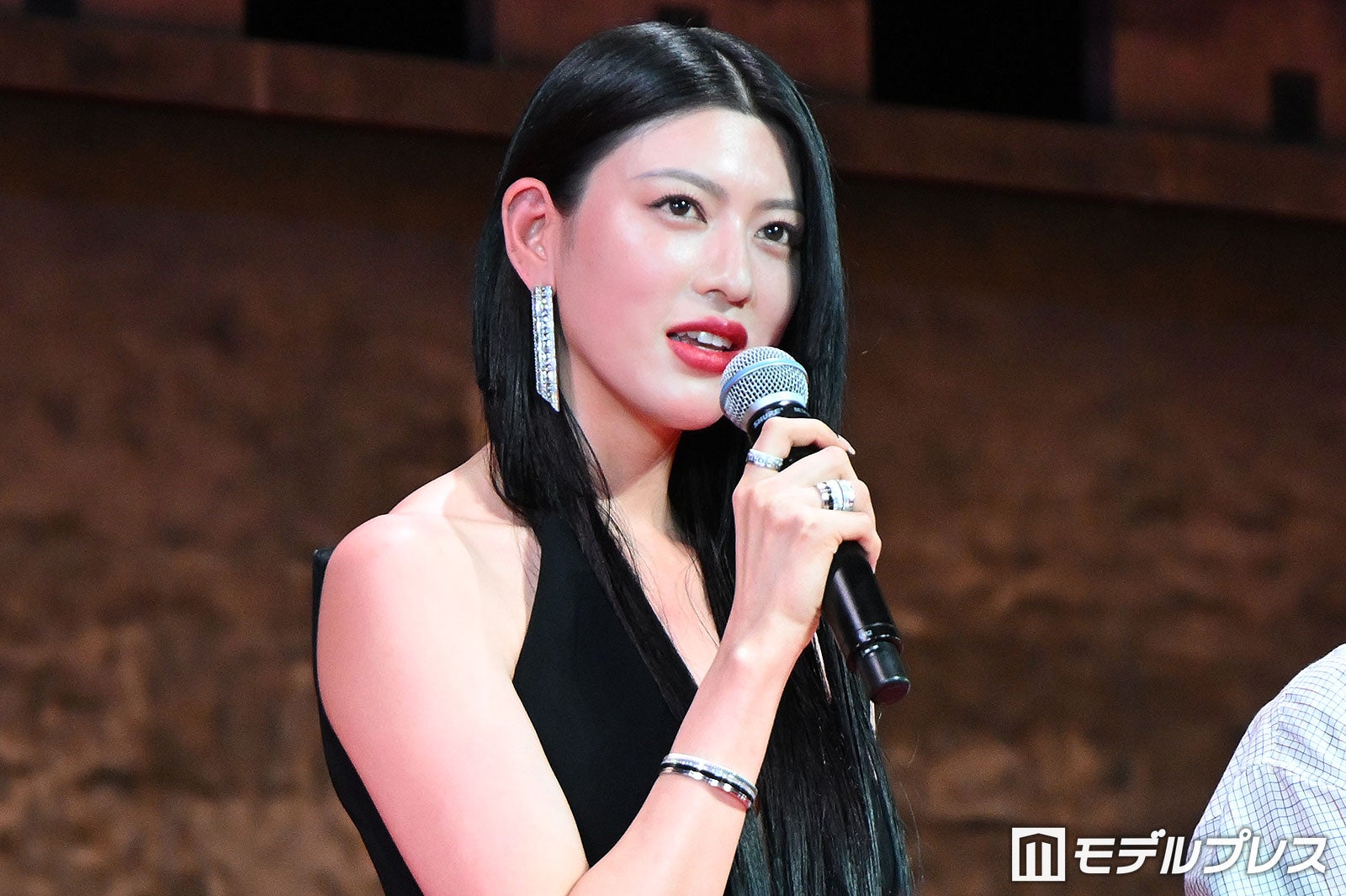 三吉彩花（C）モデルプレス