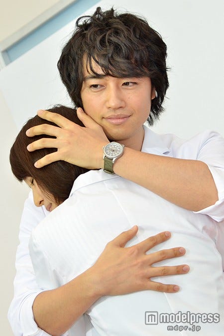 斎藤工、石田ゆり子