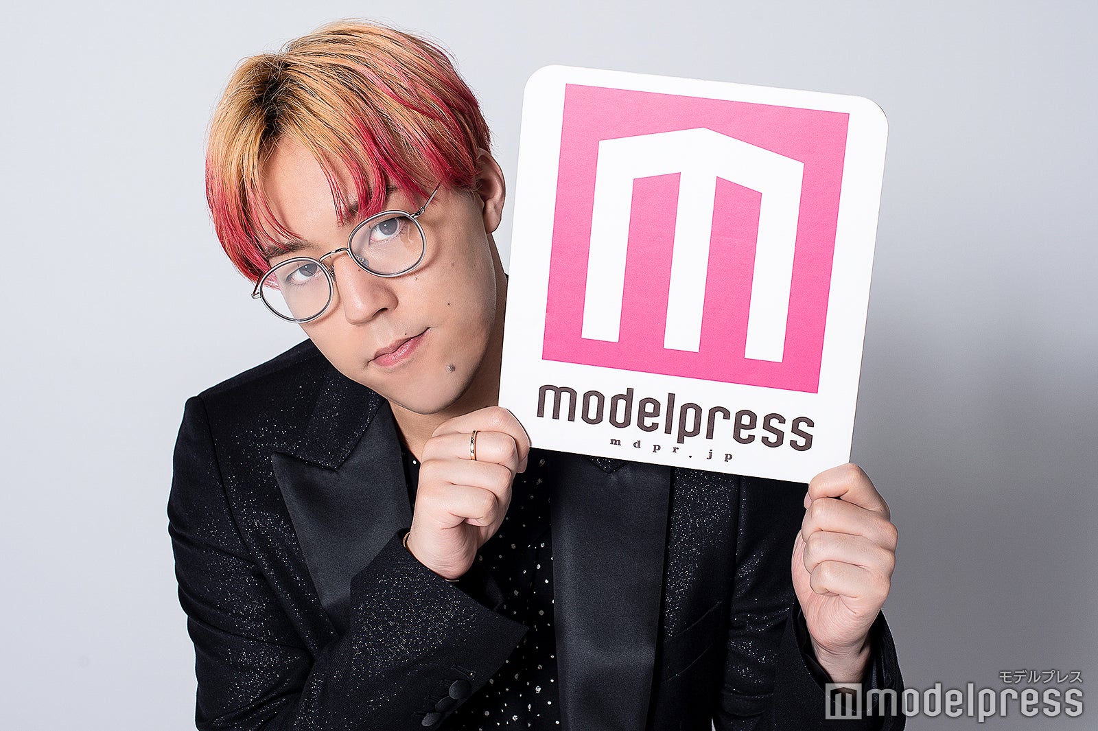 世界（C）モデルプレス