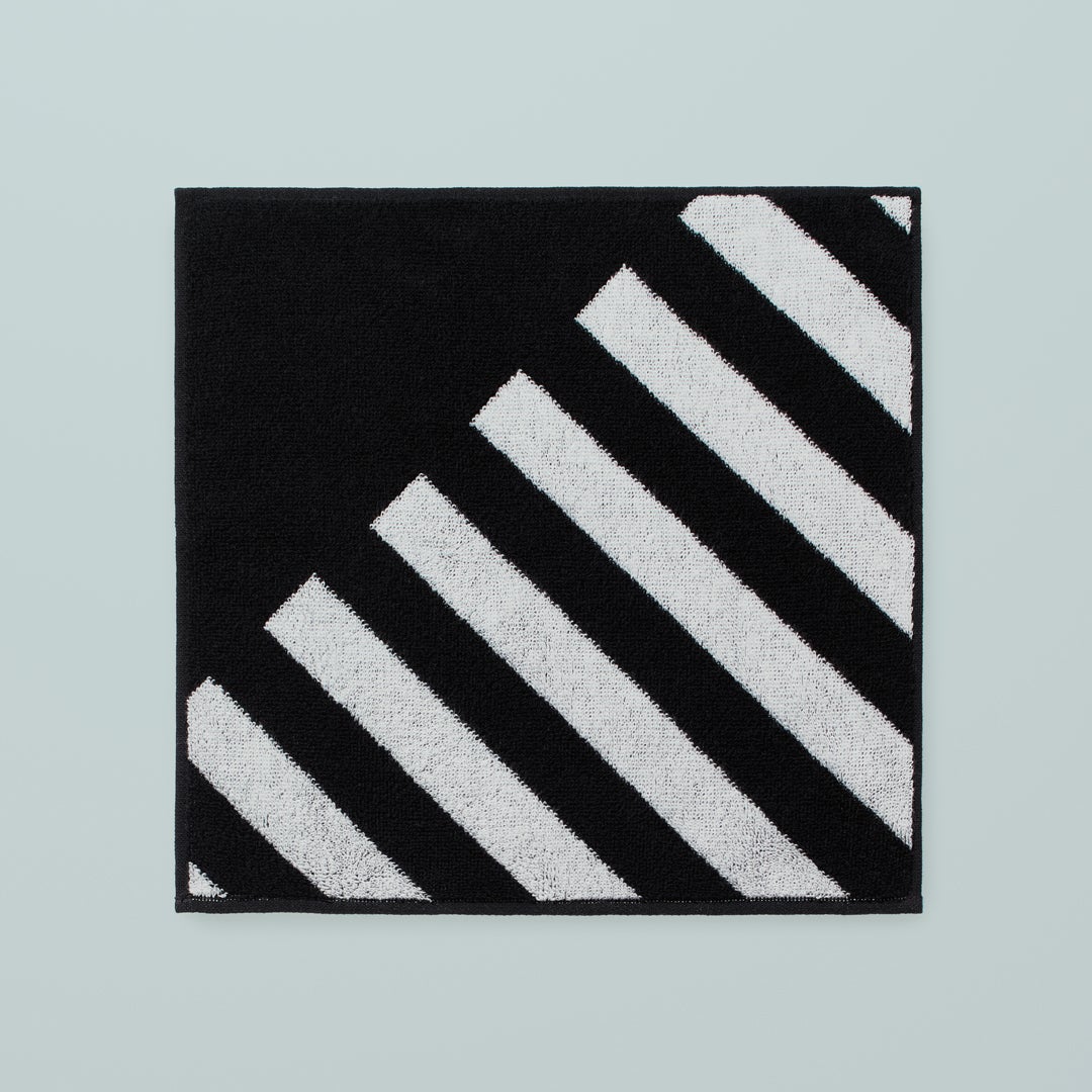 ハンドタオル税込880円（提供写真）