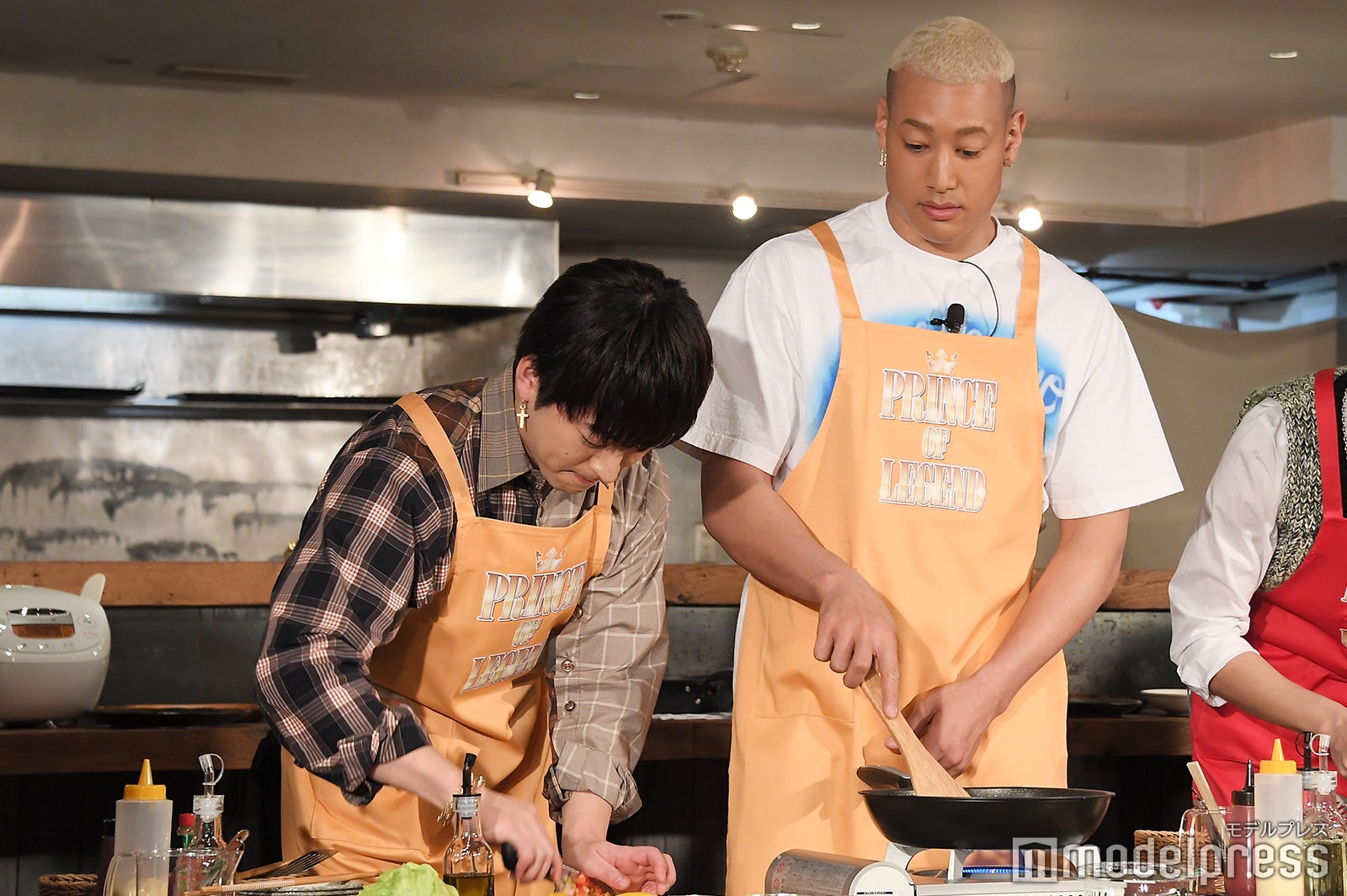 佐野玲於、関口メンディー（C）モデルプレス