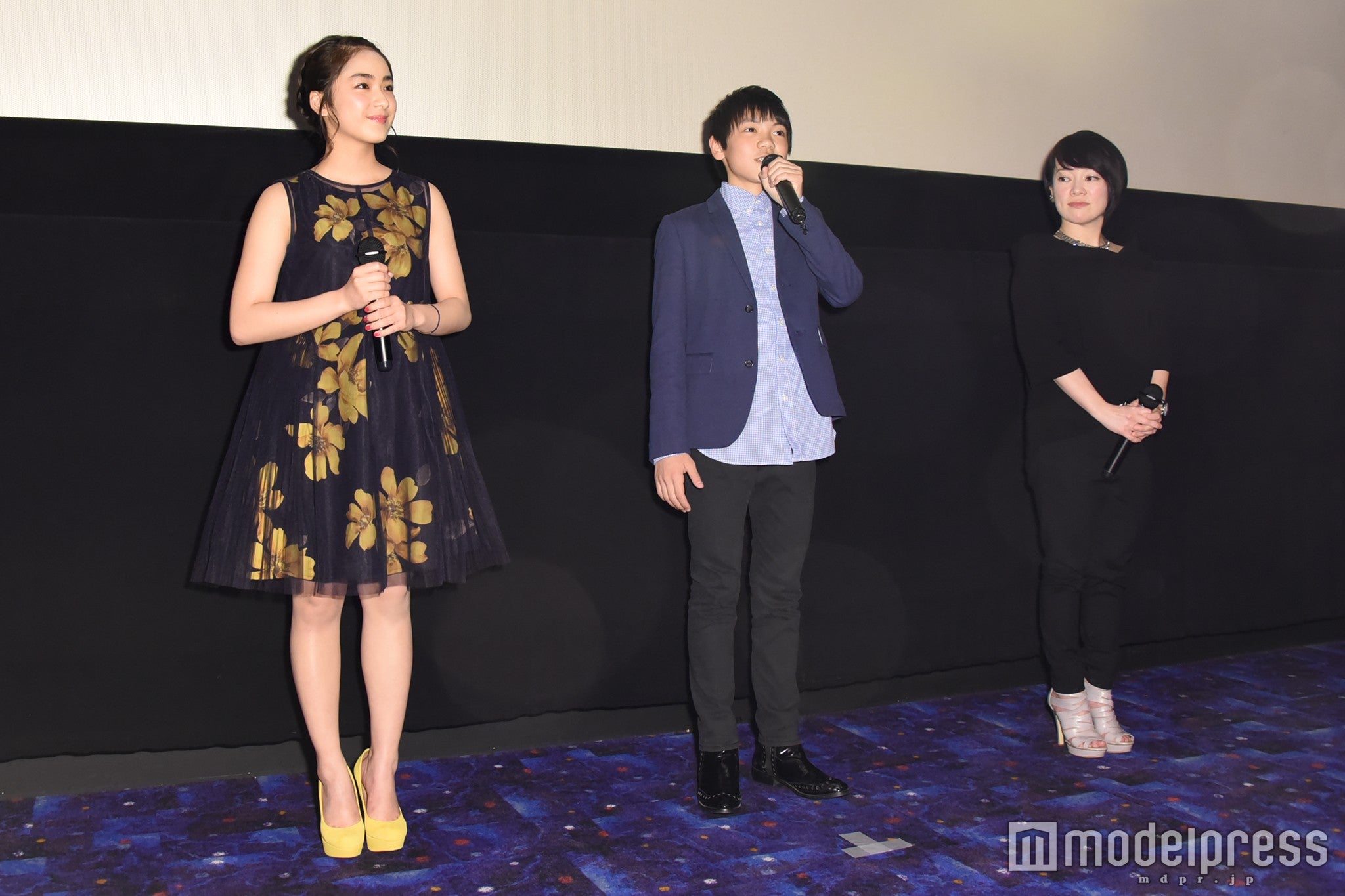 平祐奈、若山耀人、工藤里紗監督（C）モデルプレス