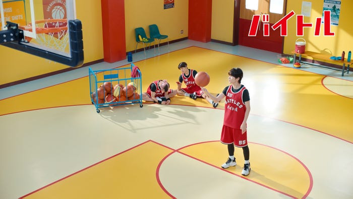 佐久間大介、向井康二、深澤辰哉「スポットバイトル」新テレビCM(提供写真)