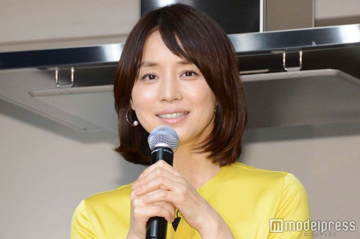 石田ゆり子 すっぴん風メイク術紹介 圧倒的透明感 に驚きの声 スキンケア教えて モデルプレス