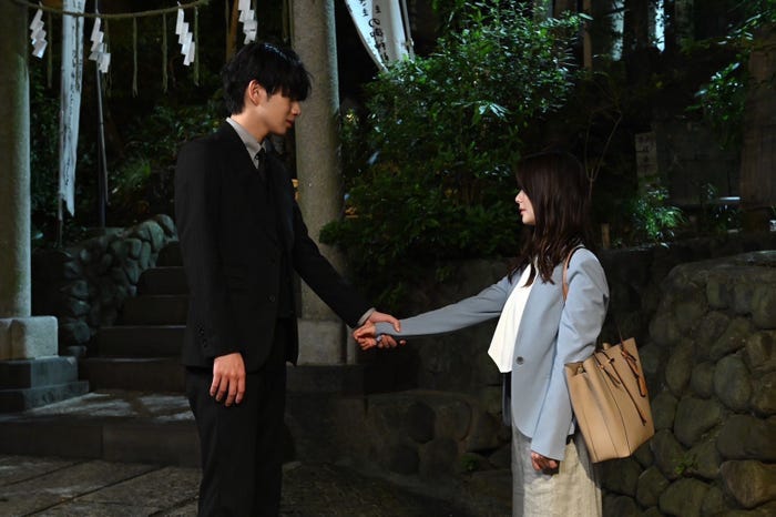 宮世琉弥、小野花梨「スノードロップの初恋」第7話(C)カンテレ