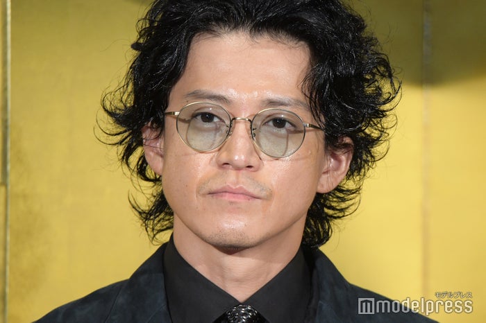 小栗旬 初ハリウッド撮影は家族と共に いろいろなことを面食らう ゴジラvsコング モデルプレス 小栗旬 初ハリウッド撮影は家族と共に いろいろなことを面食らう ゴジラvsコング モデルプレス