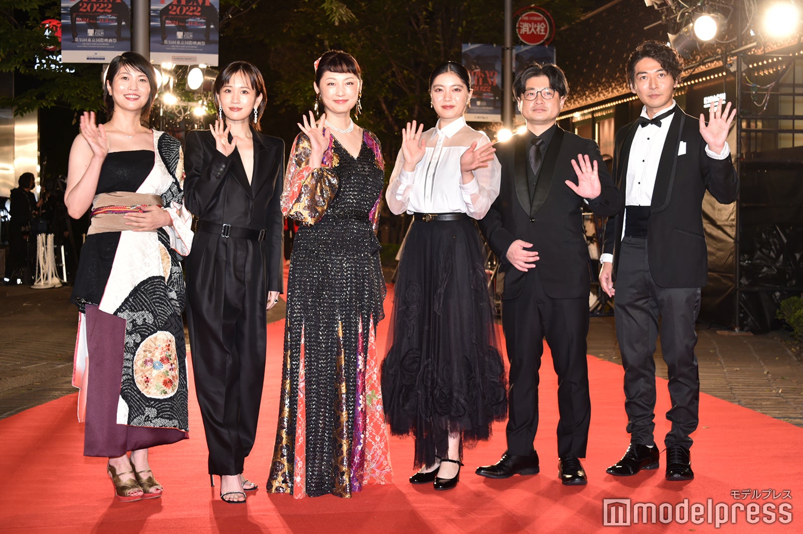 （C）モデルプレス