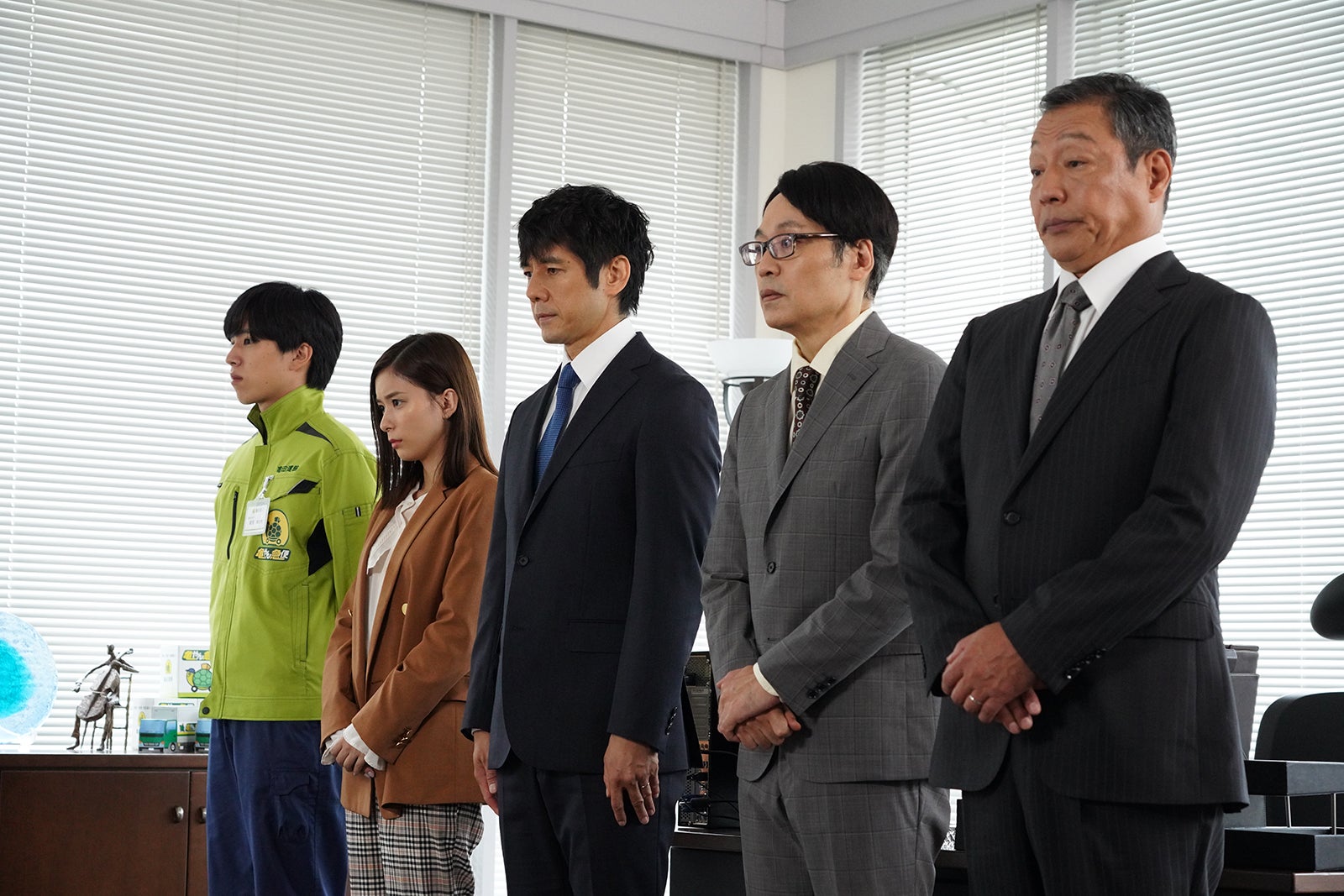 坂東龍汰、芳根京子、西島秀俊、正名僕蔵／「真犯人フラグ」第5話より（C）日本テレビ