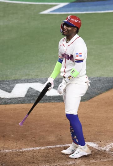 WBC ドミニカ代表のペルドモが頭を抱える 極限場面で見極めたはずの8球目がストライク 中南米系記者「完全なボールだろ！」と叫ぶ ファンも激高 MLB公式速報はボールゾーン