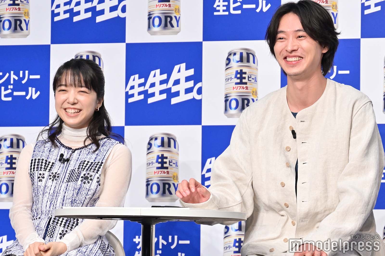 上白石萌音、山崎賢人（C）モデルプレス