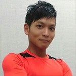 ヨガ・ピラティストレーナー 川満 盛仁