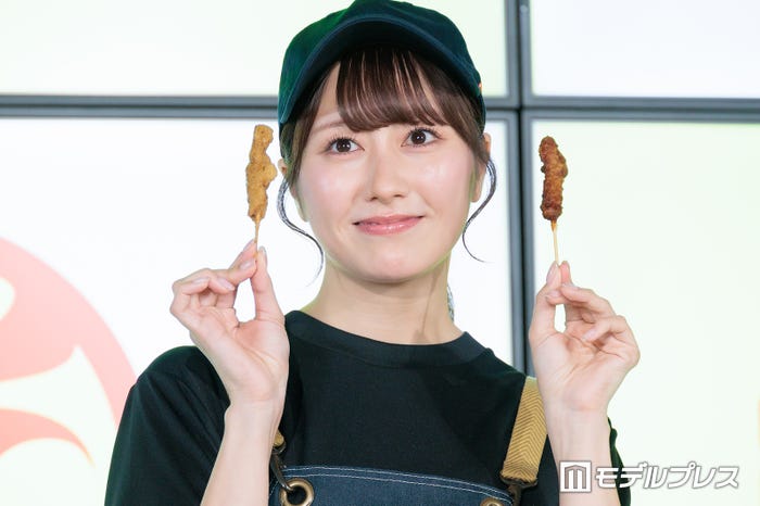 佐々木彩夏(C)モデルプレス