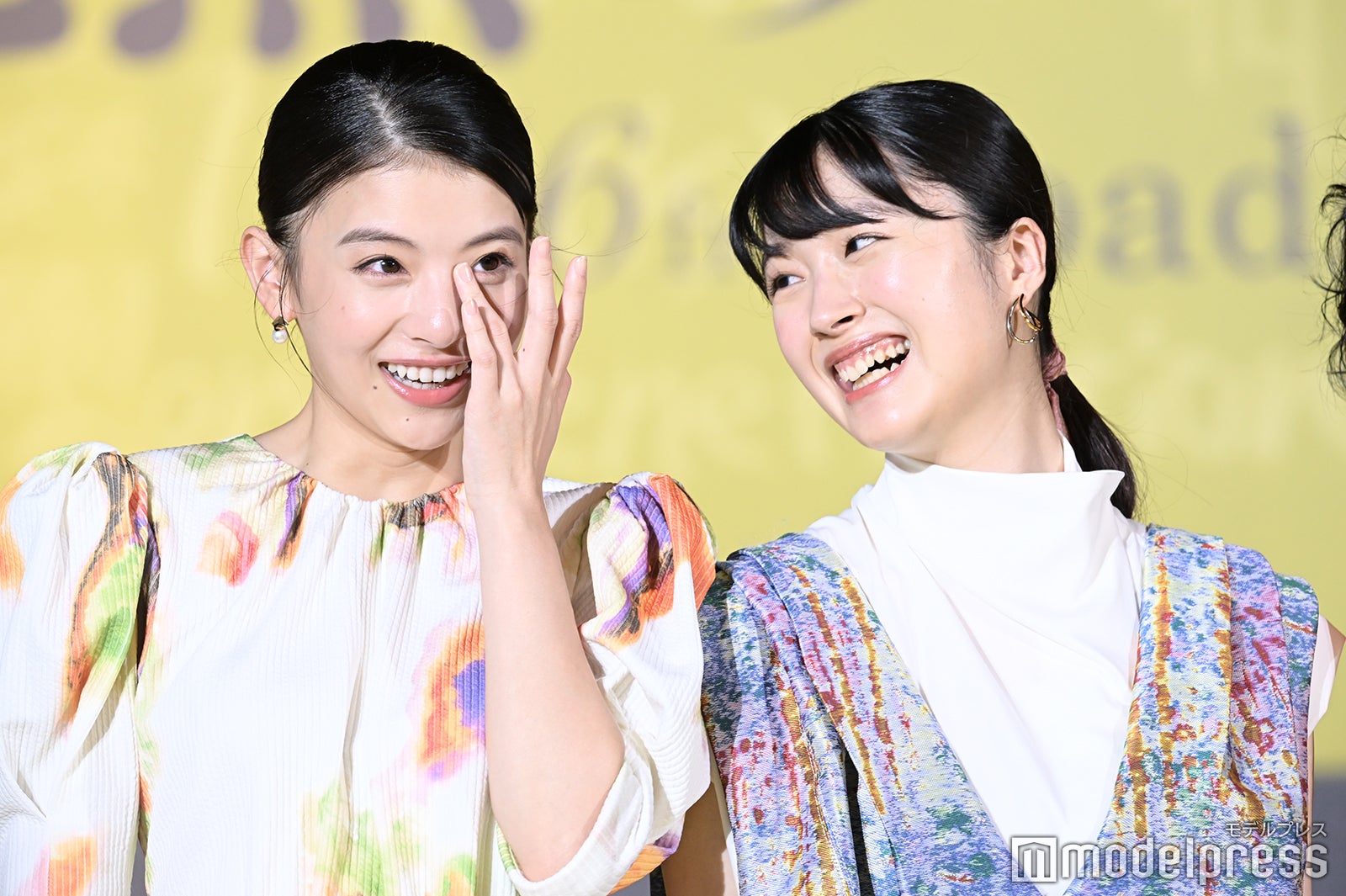 出口夏希、川床明日香 （C）モデルプレス