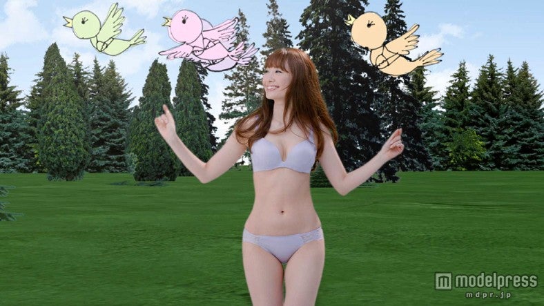 小嶋陽菜／「PEACH JOHN」の新商品「ドリームブラ」ショートムービーより