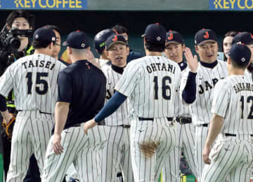 侍ジャパン・井端監督「流れを引き寄せた」七回3連続Kの種市を絶賛「見事なピッチング」吉田正尚には最敬礼「打席の集中力は球界No.1」