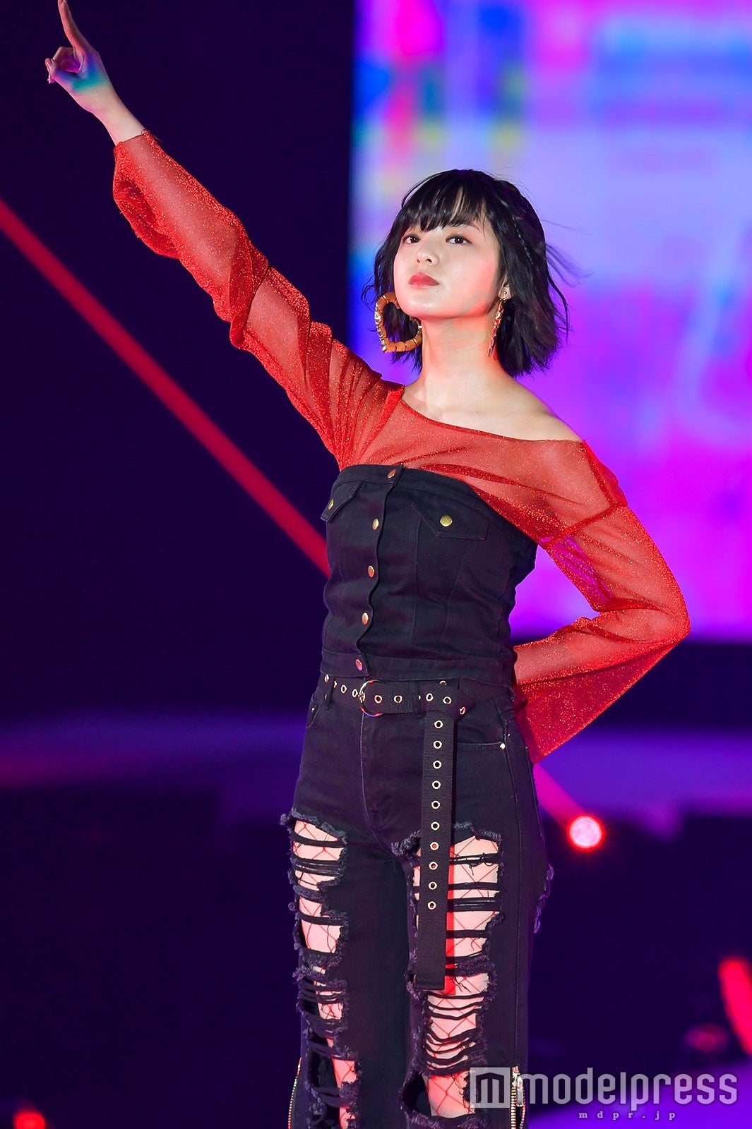 欅坂46平手友梨奈、ランウェイでも圧倒的存在感 ロックコーデがハマりすぎ＜GirlsAward 2017 S／S＞ - モデルプレス