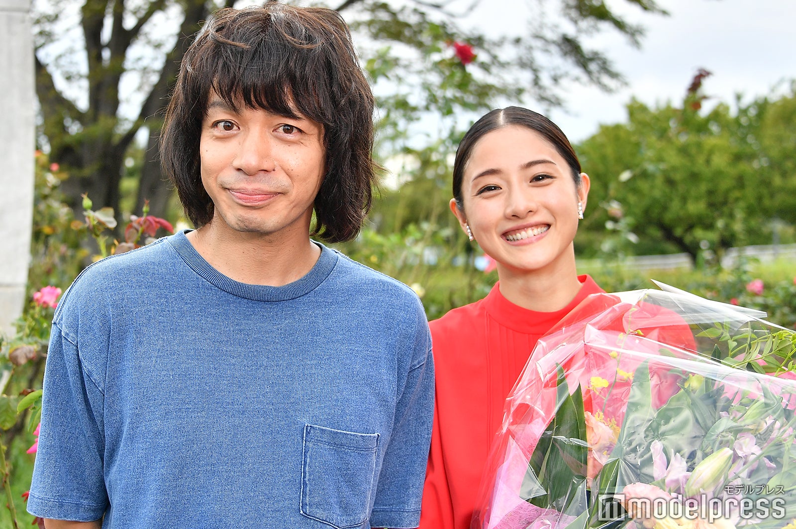 石原さとみ、涙の「高嶺の花」クランクアップ「こんなに孤独を感じたことはなかった」ハグで感謝伝える