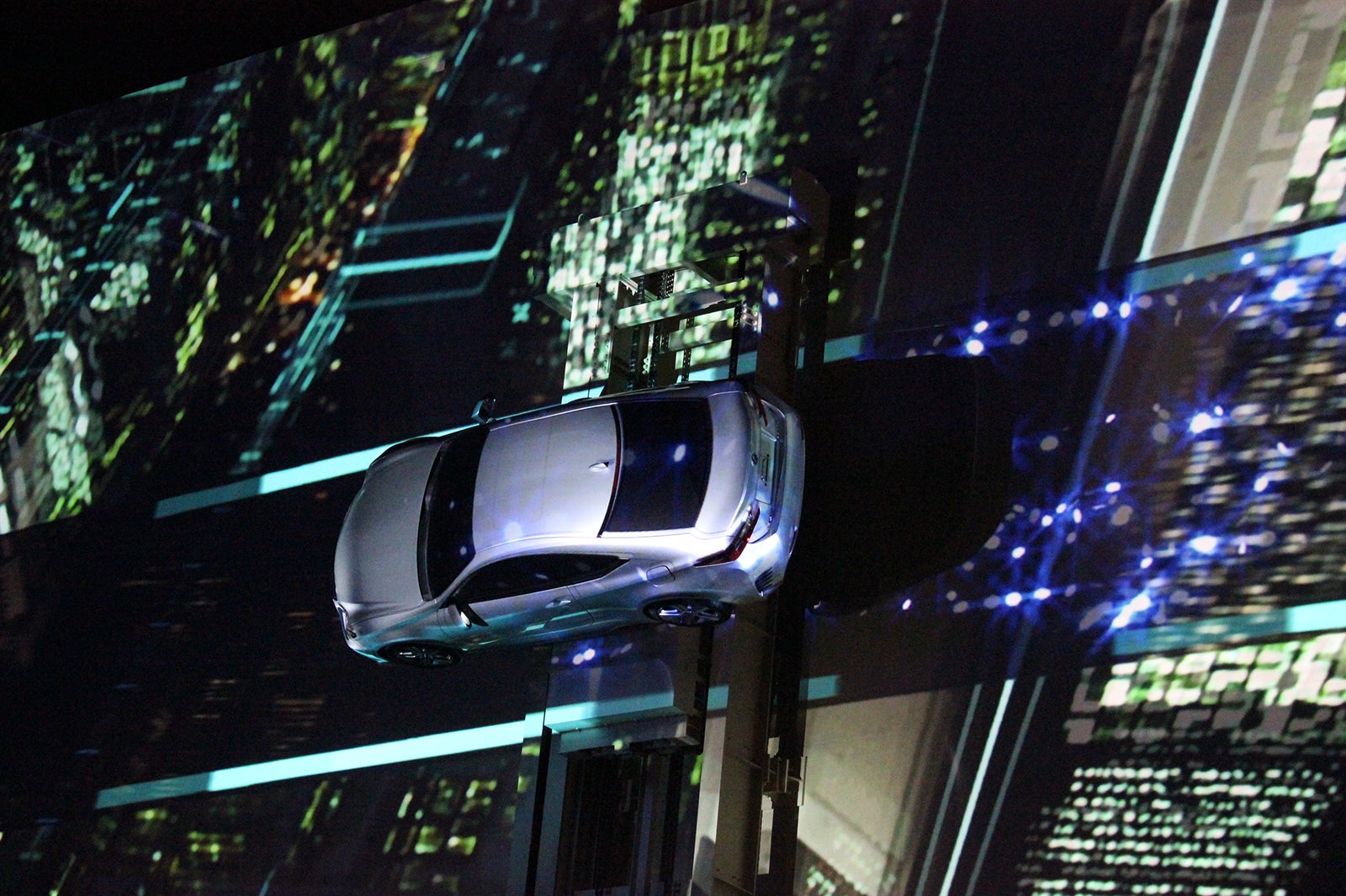 カーアクションマッピング「AMAZE（アメイズ）」／画像提供：ラグーナテンボス