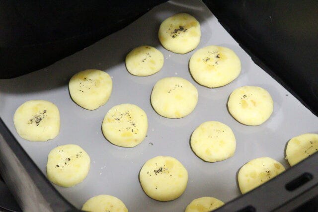 ダイソーのマルチシリコーンマットでクッキーを焼く