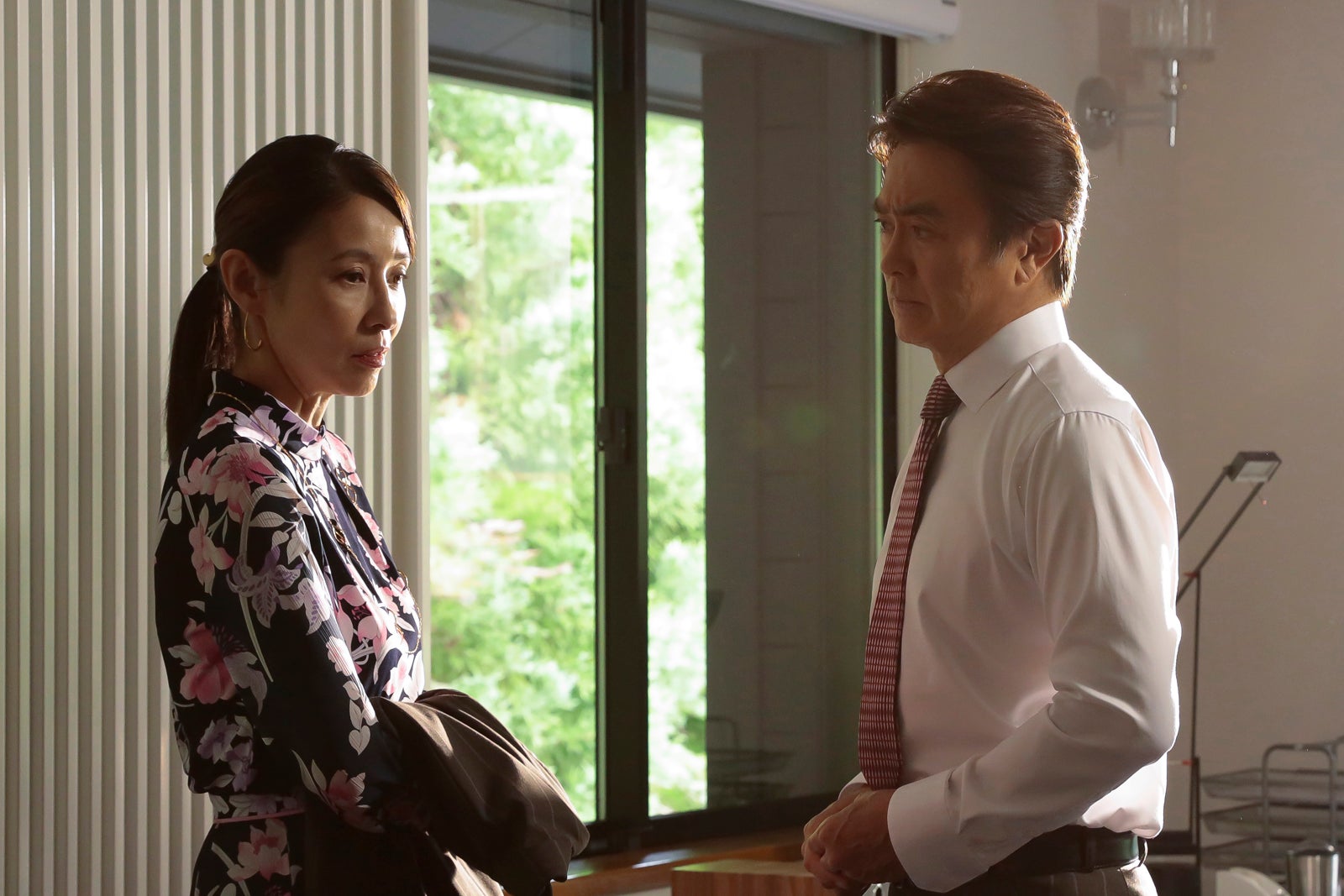水野美紀、石黒賢「告白－25年目の秘密－」第6話（C）日本テレビ