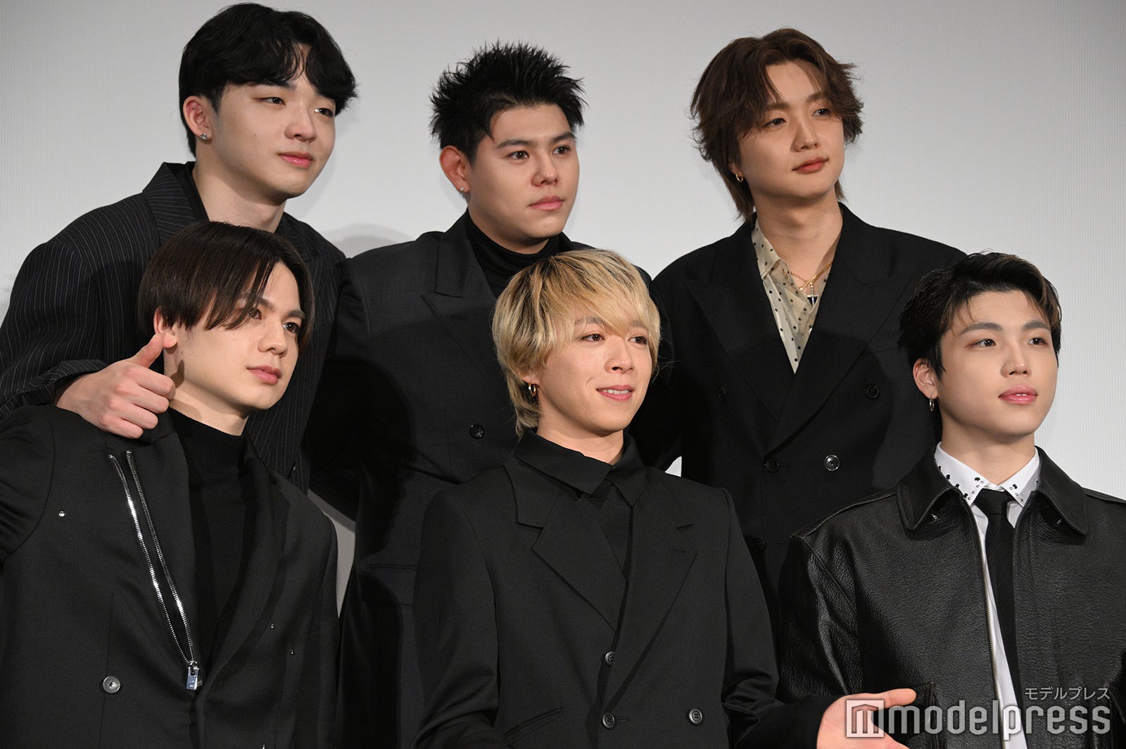 BE:FIRST／（上段左から）RYUHEI（リュウヘイ）、LEO（レオ）、JUNON（ジュノン）（下段左から）SOTA（ソウタ）、MANATO（マナト）、SHUNTO（シュント）（C）モデルプレス
