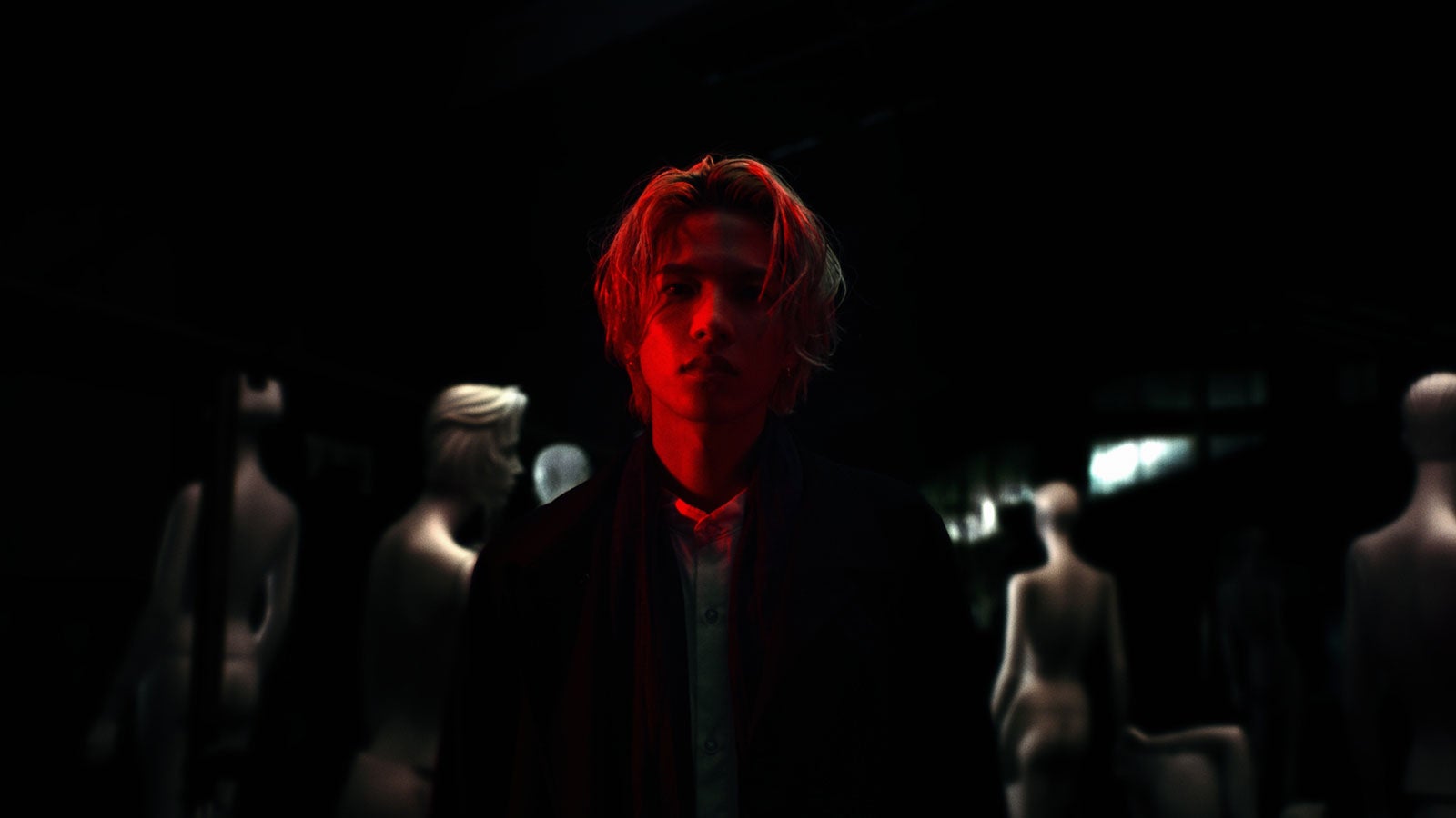 志尊淳（C）2019-2020 SQUARE ENIX CO., LTD. All Rights Reserved. Co-Developed by gumi Inc. LOGO ILLUSTRATION:（C）2018 YOSHITAKA AMANO