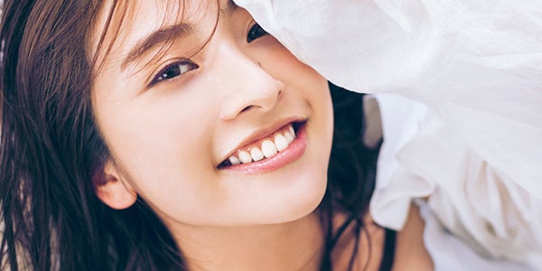 TBS日比麻音子アナ、グラビア初挑戦 自然体の素顔で魅せる - モデルプレス